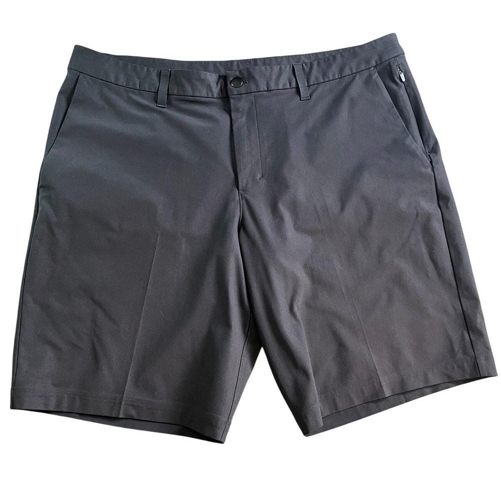 Lululemon‎ Men's Gray Golf Shorts Size 38 Lightweight Performance Athletic